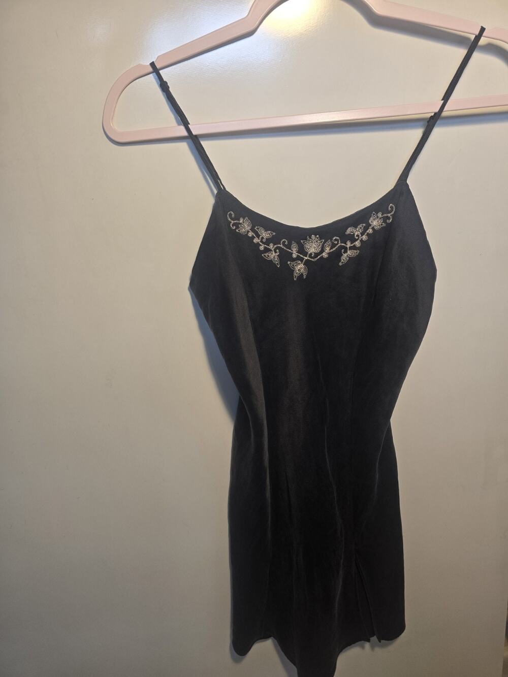Vintage Y2K Victoria’s Secret 100% Silk Black Embroider Slip Dress Nightgown XS